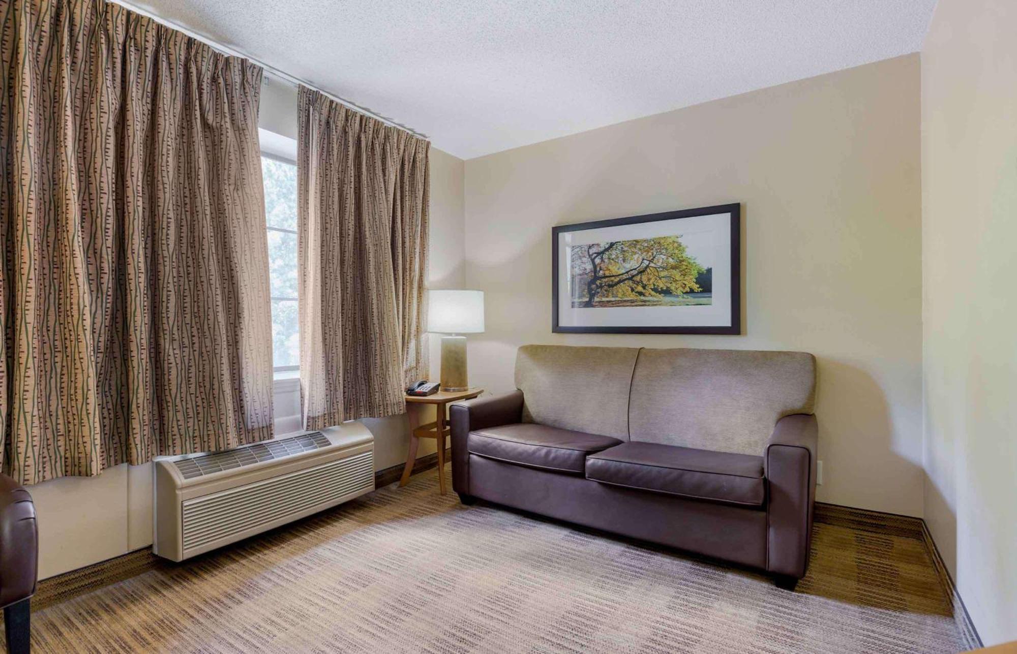 Extended Stay America Select Suites - Raleigh - Rtp - 4610 Miami Blvd Durham Eksteriør bilde