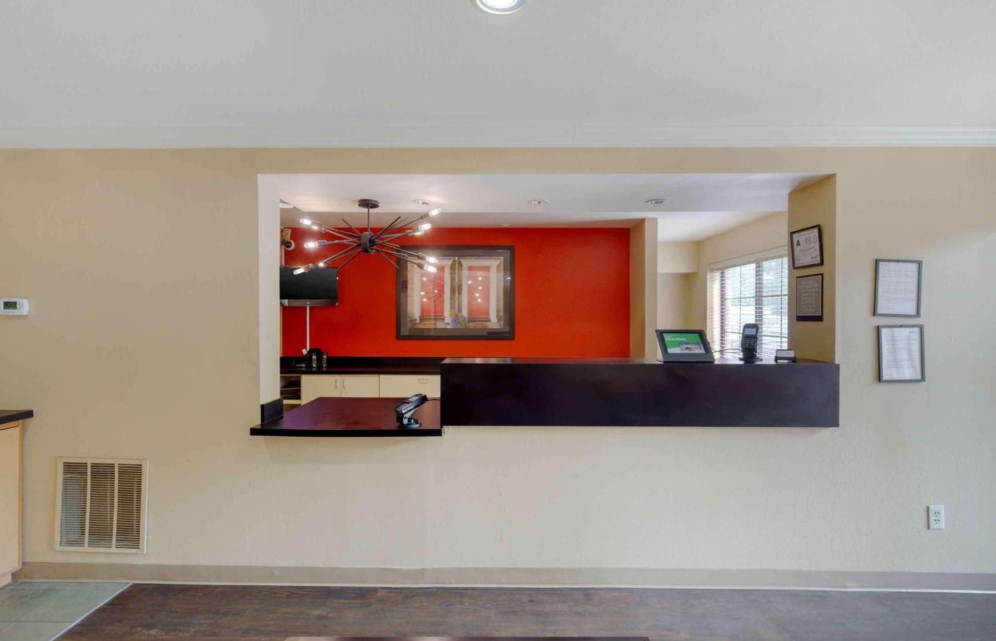 Extended Stay America Select Suites - Raleigh - Rtp - 4610 Miami Blvd Durham Eksteriør bilde
