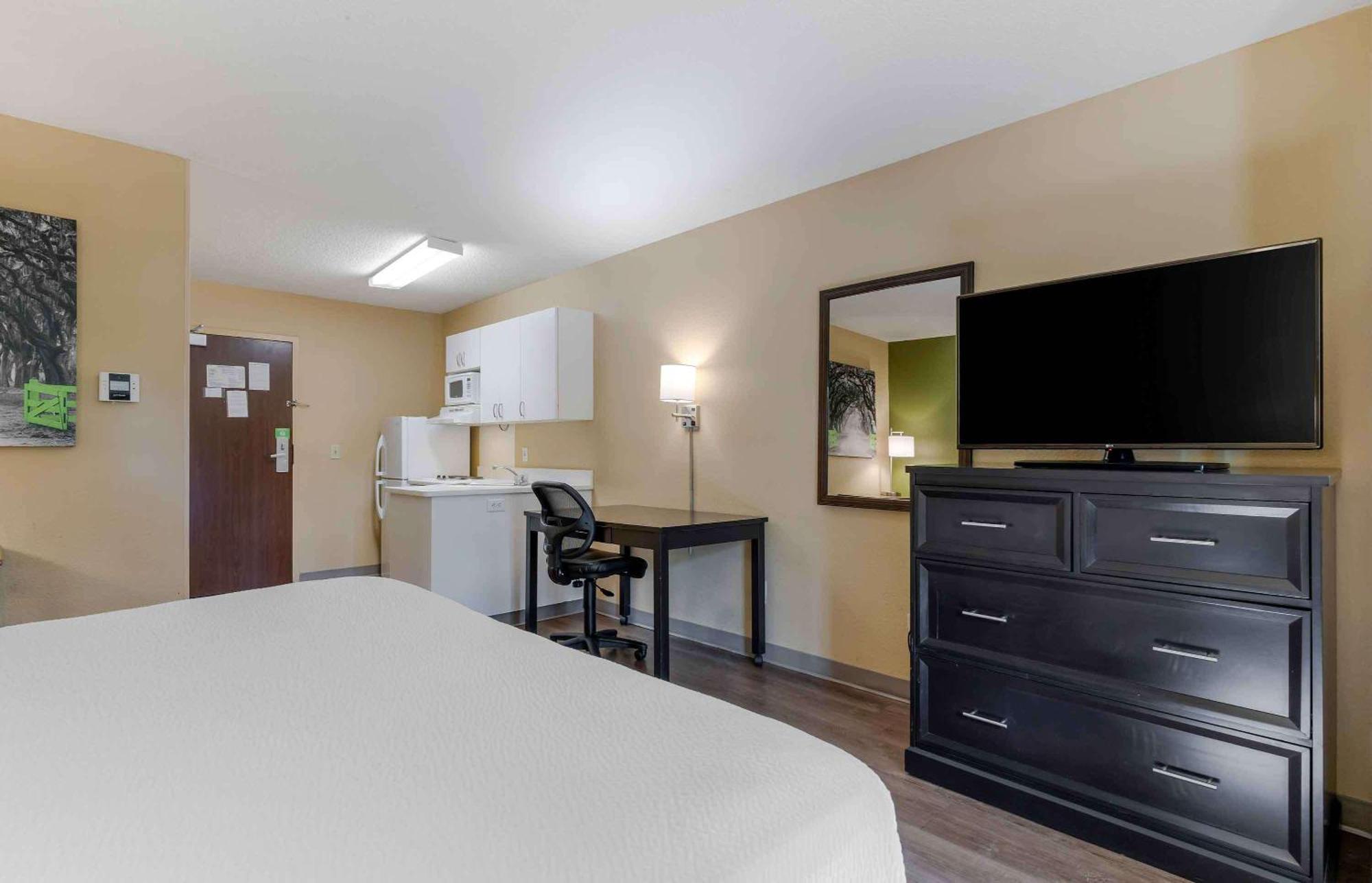 Extended Stay America Select Suites - Raleigh - Rtp - 4610 Miami Blvd Durham Eksteriør bilde