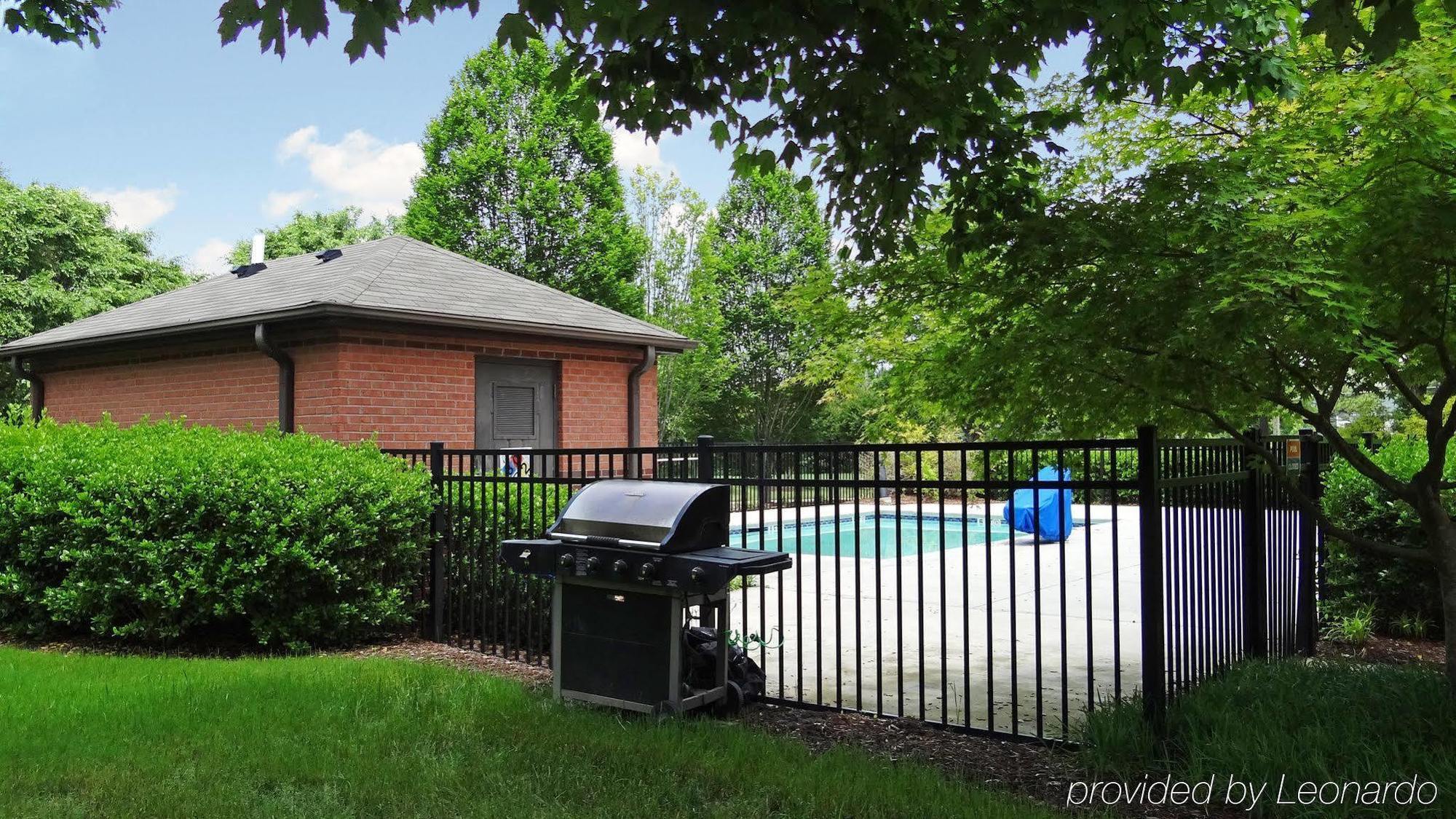 Extended Stay America Select Suites - Raleigh - Rtp - 4610 Miami Blvd Durham Eksteriør bilde